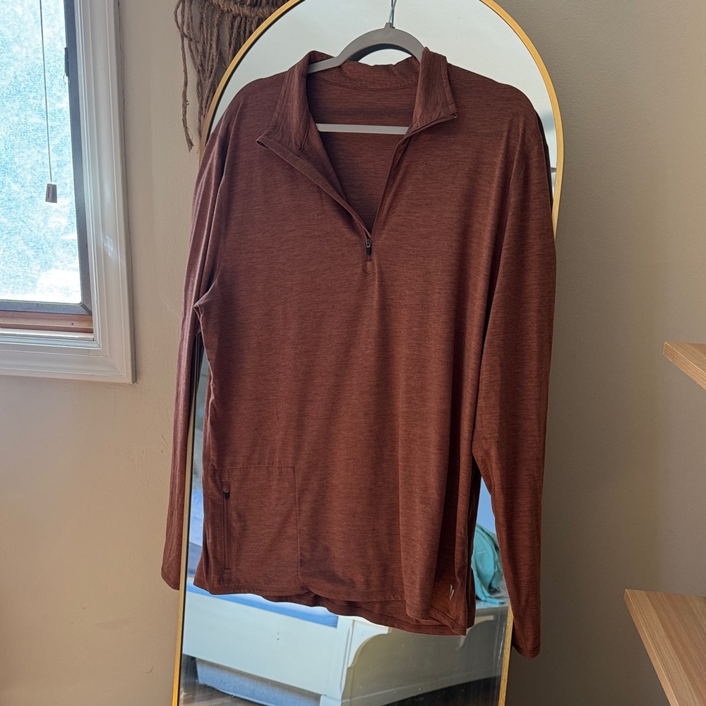 Vuori quarter zip